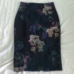 H&M floral midi skirt (knee length), Size 4